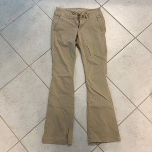 Tan American Eagle boot cut jeans size 0